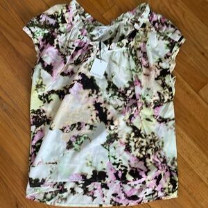 NWT Calvin Klein woven top. Medium never worn. New